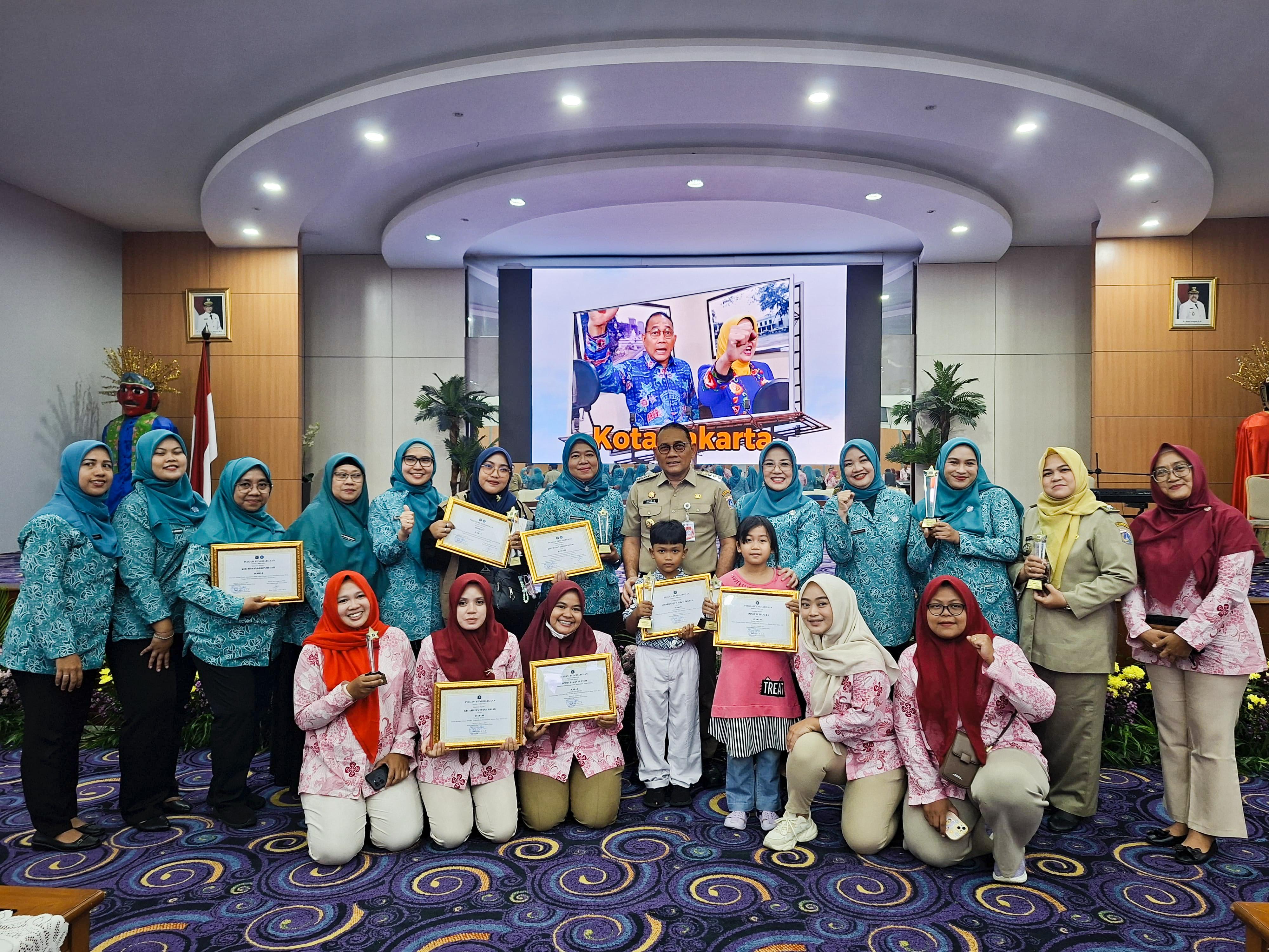 Juara I Lomba Tertib Administrasi PKK Tingkat Kota Administrasi Jakarta Pusat Tahun 2025